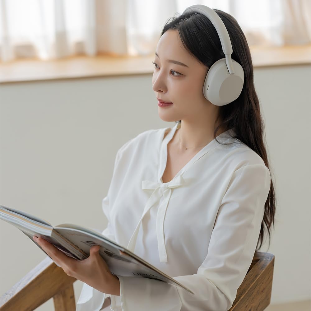 Sony WH-1000XM5 Noise Canceling Wireless Headphones - 30hr Battery Life - Over-Ear Style - Optimized for Alexa and Google Assistant - Built-in mic for Calls - Silver International Version