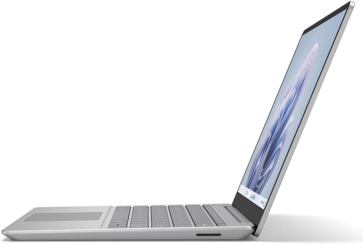 Microsoft Surface Laptop Go 3 12.4' Touchscreen Notebook - Intel Core i5-16 GB - 256 GB SSD - English Keyboard - Platinum (Renewed)
