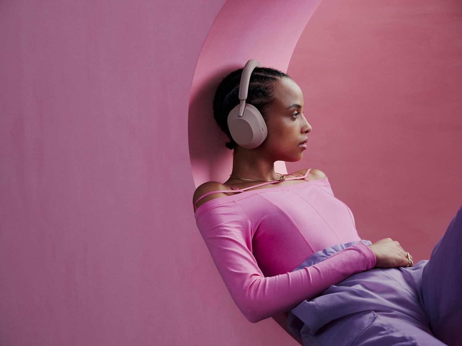 Sony - WH1000XM5 Wireless Noise-Canceling Over-the-Ear Headphones - Smoky Pink