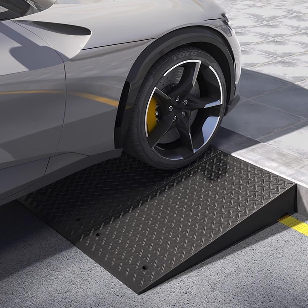 Rubber Curb Ramp Sidewalk Ramp Threshold Ramp Driveway Ramp for Curb Black Heavy Duty Curb Ramp for Trucks Cars Wheelchairs Bikes(19.7x19.7x6.7in)