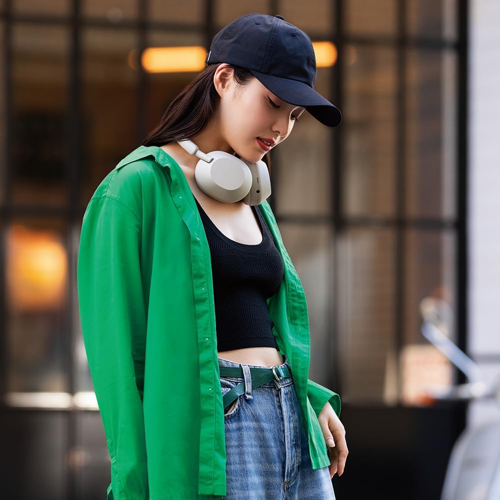 Sony WH-1000XM5 Noise Canceling Wireless Headphones - 30hr Battery Life - Over-Ear Style - Optimized for Alexa and Google Assistant - Built-in mic for Calls - Silver International Version
