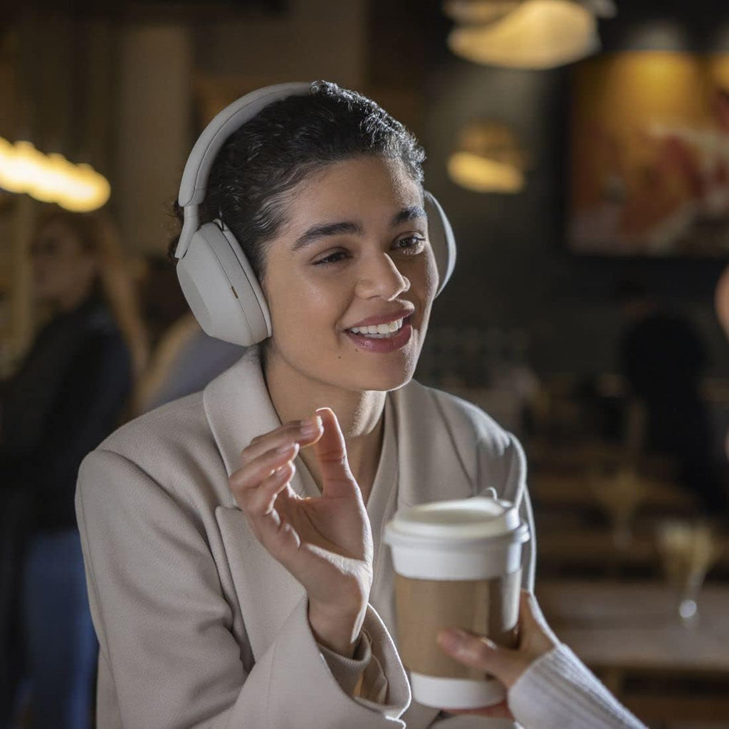 Sony WH-1000XM5 Noise Canceling Wireless Headphones - 30hr Battery Life - Over-Ear Style - Optimized for Alexa and Google Assistant - Built-in mic for Calls - Silver International Version