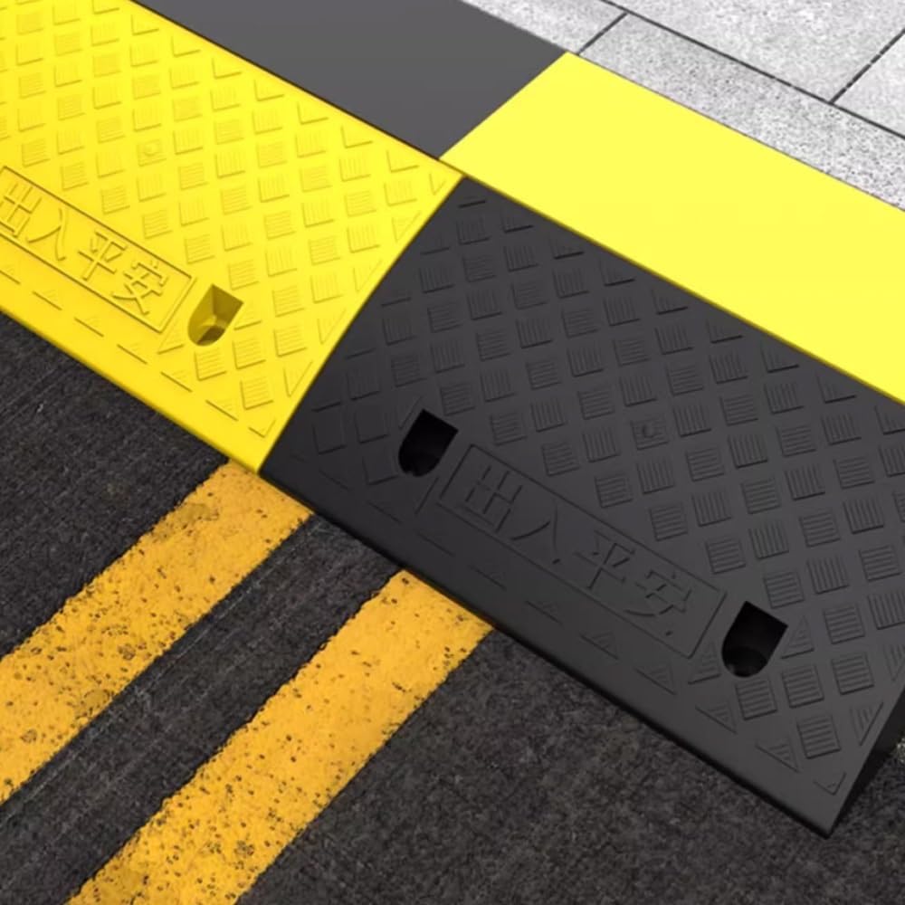 Rubber Curb Ramp for Wheelchair, 2/3/4/5/6/7 in Rise Threshold Ramp, Non-Slip Driveway Kerb Ramp, Lightweight Entry Ramp for Low Cars Scooter Motorycle(Black,40 * 60 * 22cm/16 * 24 * 8.7in)