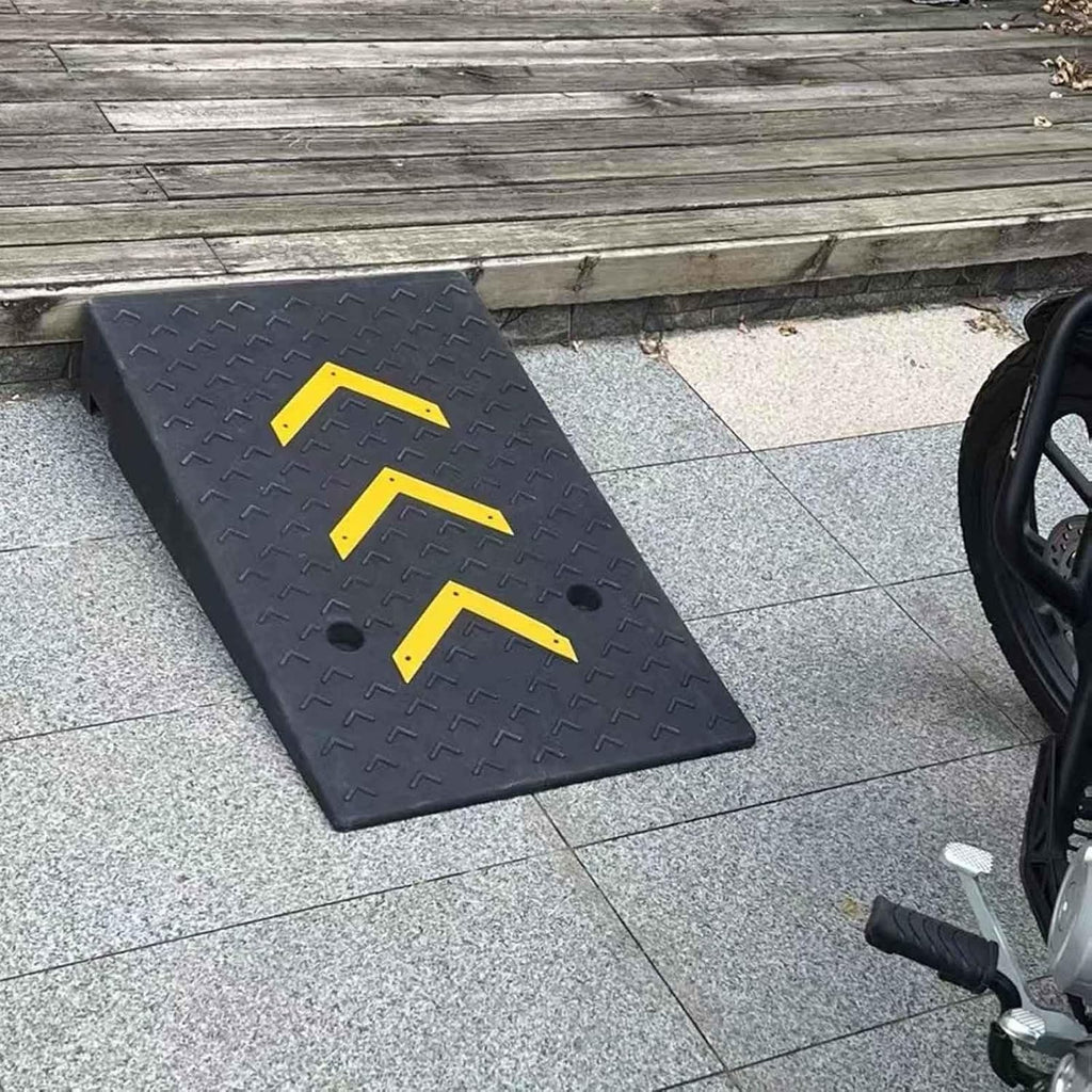 Rubber Portable Curb Ramp Kerb Ramp Heavy Duty Threshold Ramp Nonslip Door Step Ramp for Scooter Garage Truck Motorcycle Sidewalk 1 Pack(High 10cm/4')
