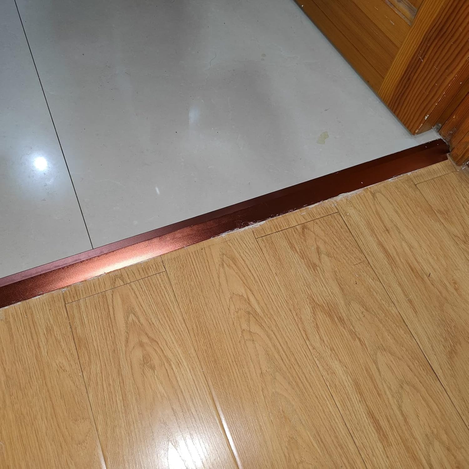 Carpet Transition Strip,Doorway Floor Transition Strip Carpet to Tile, 3.5cm Wide Entry Thresholds Ramp, Aluminum Edge Trim for Kitchen Bedroom Bathroom, Red