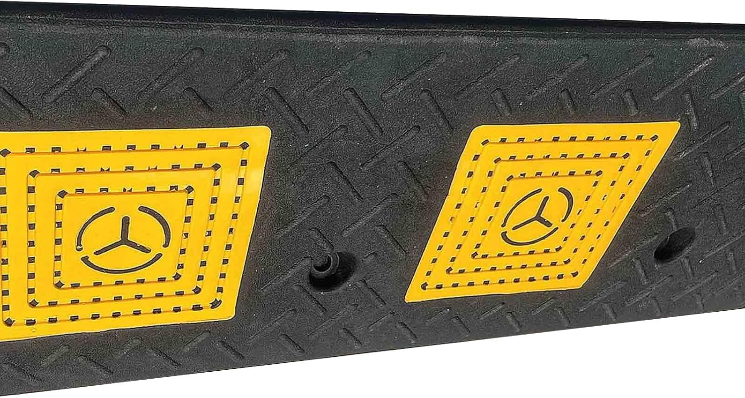Rubber Kerb Ramp Sidewalk Curb Ramp Door Step Ramp Portable Heavy Duty Threshold Ramp for Cars Truck Bikes Motorcycles Wheelchair 1 Pack(1.6'/4 cm Rise)