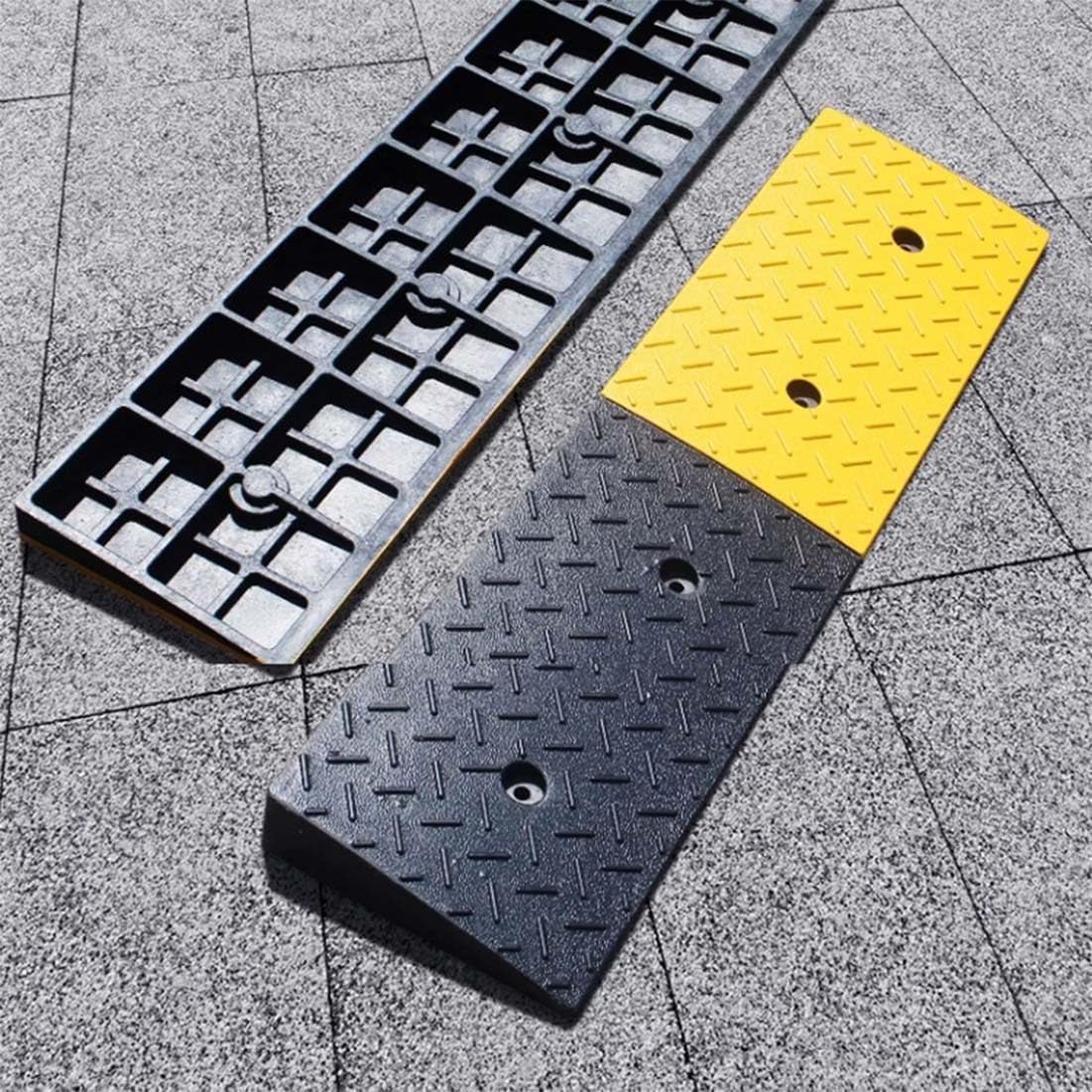 Heavy Duty Rubber Curb Ramps, Threshold Ramps, Driveway Ramps for Cars Forklifts Trucks Motorcycles Bikes Wheelchairs(1.6'/4cm)
