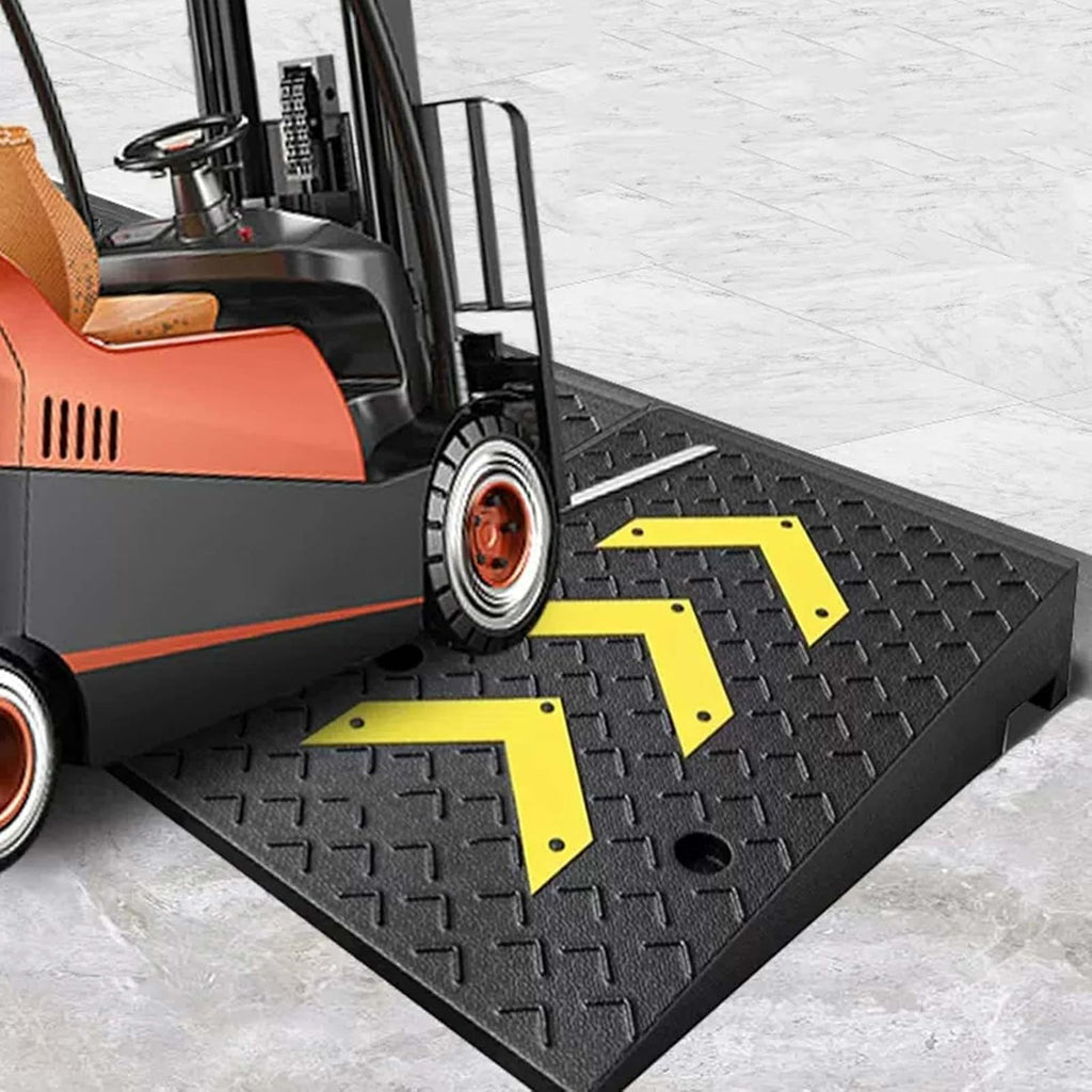 Rubber Portable Curb Ramp Kerb Ramp Heavy Duty Threshold Ramp Nonslip Door Step Ramp for Scooter Garage Truck Motorcycle Sidewalk 1 Pack(High 10cm/4')