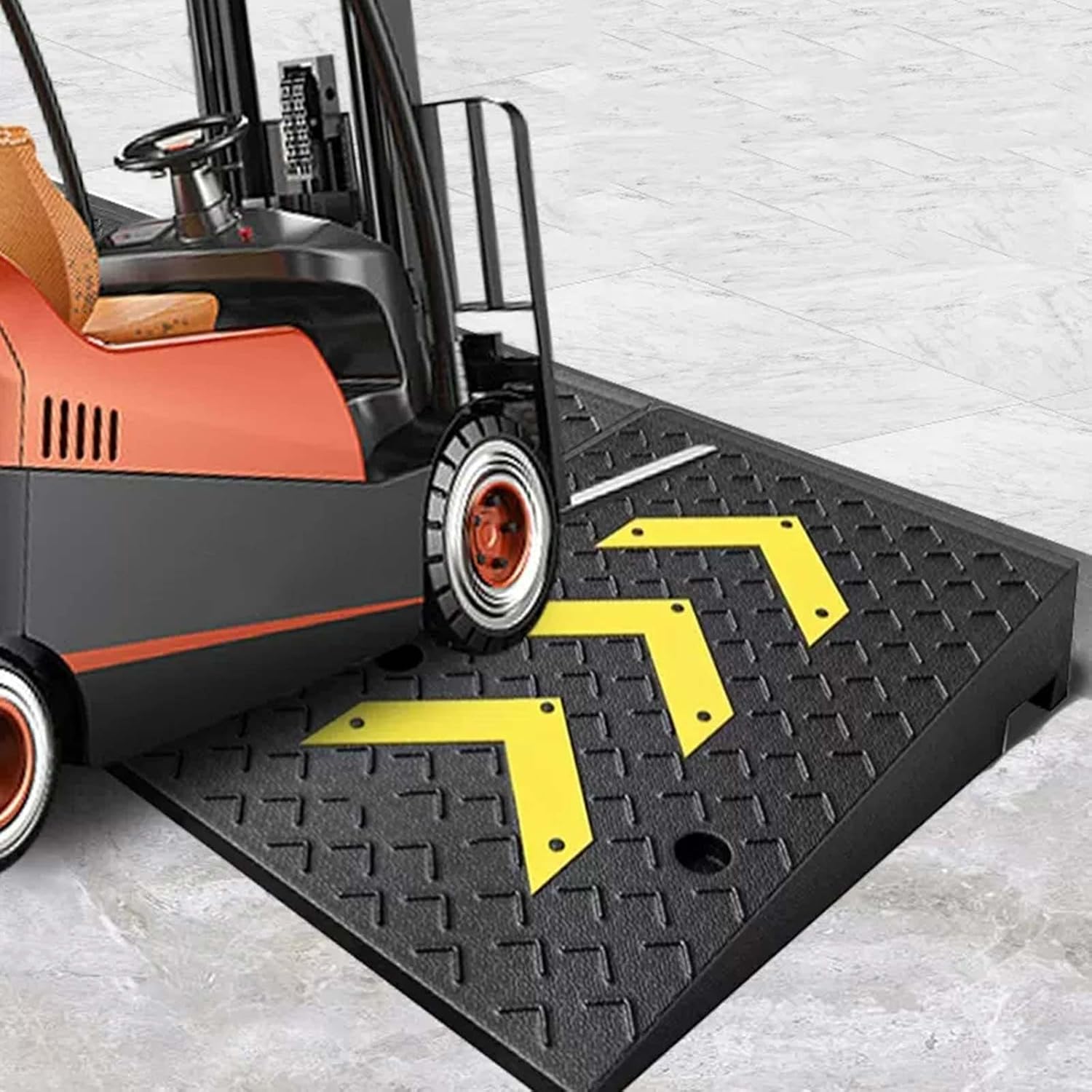 Rubber Portable Curb Ramp Kerb Ramp Heavy Duty Threshold Ramp Nonslip Door Step Ramp for Scooter Garage Truck Motorcycle Sidewalk 1 Pack(High 10cm/4')