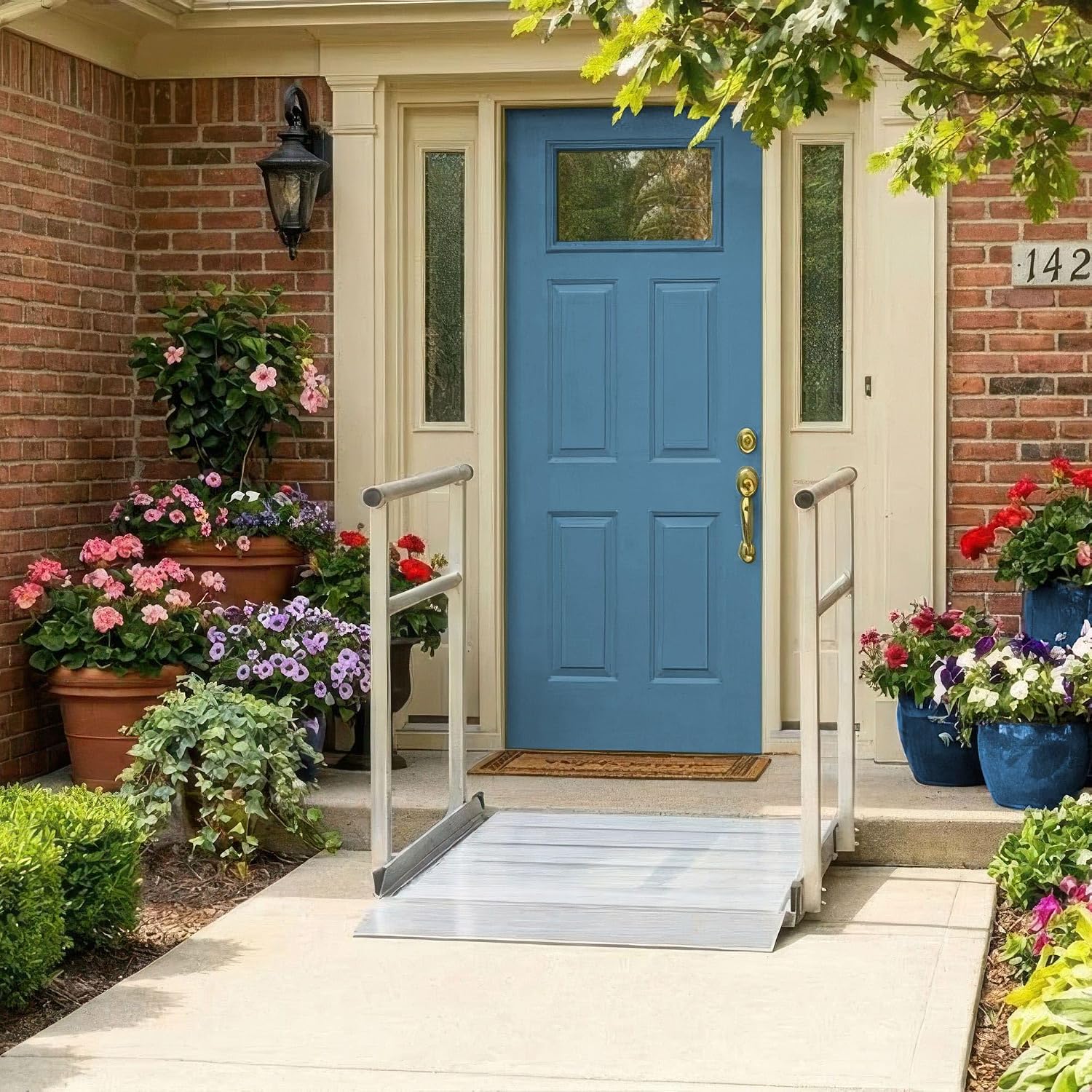 4' Wheelchair Ramp for Home Steps, 850 lb Capacity, Handrails, Non-Slip, Entry Access for Mobility Scooters, Power Chairs, Silver Spring