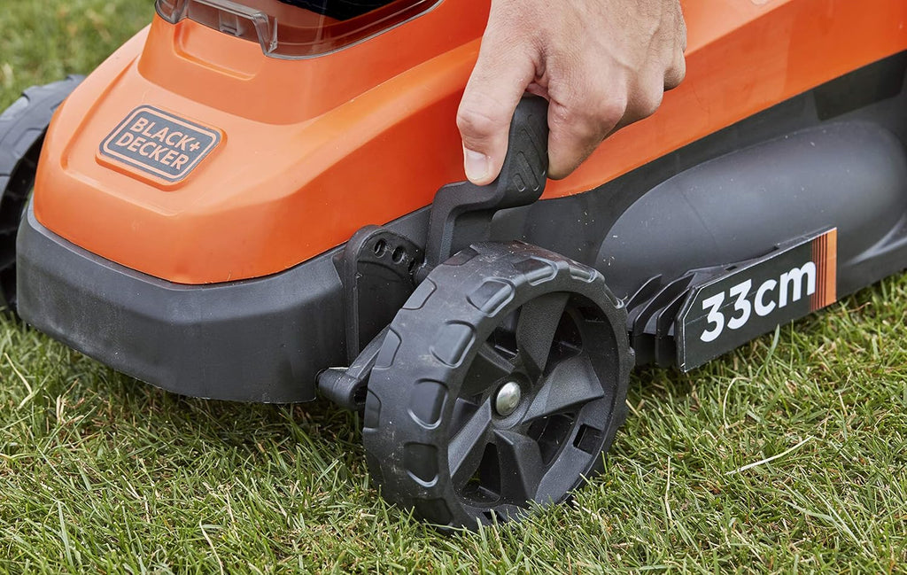BLACK+DECKER 18 V Battery Lawn Mower (36 V with Two 18 V 2.5 Ah Batteries Supplied) - 33 cm Bull - Adjustable Cutting Height - Basket 35 Litres BCMW3318L2-QW